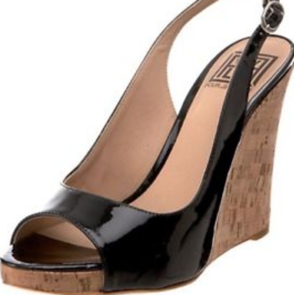 Pour La Victoire Black Catina Wedges